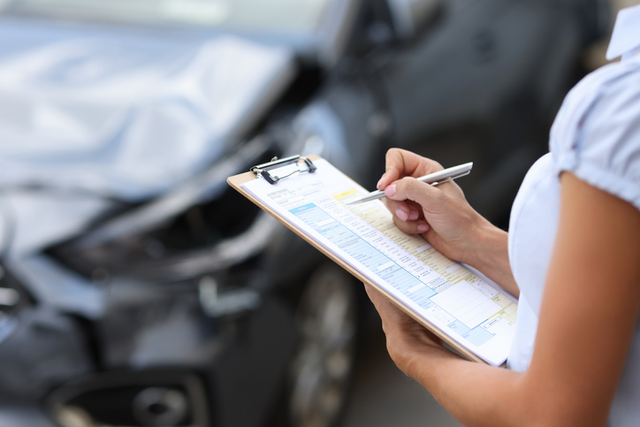 Fresno car accident lawyer determine value of personal injury case after auto accident